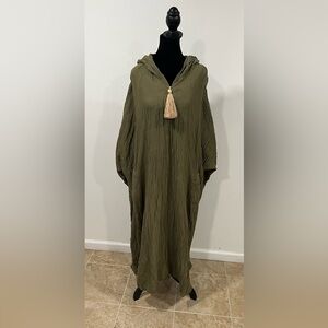 Pre-owned💚Zoom Olive Green Hooded Garment with Tassel